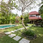 Villa Poppy Seminyak